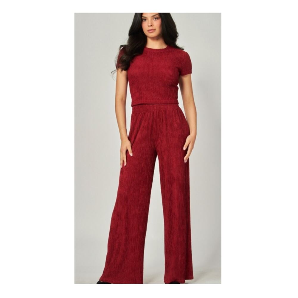 Love Poem Haley 101 Lipstick Red Crinkle Pant Set size Large